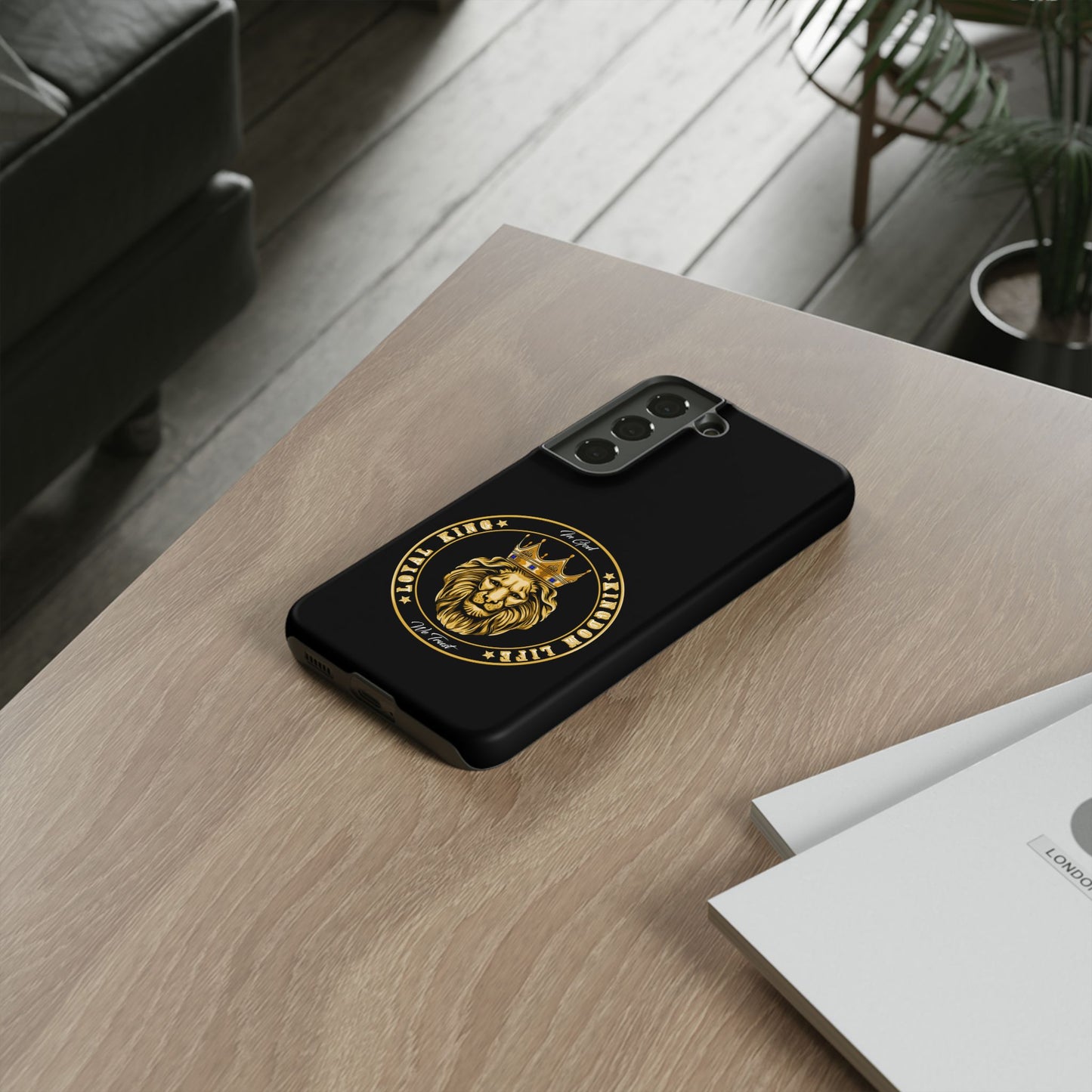 LOYAL KING Cover (black) - loyalty in life is important