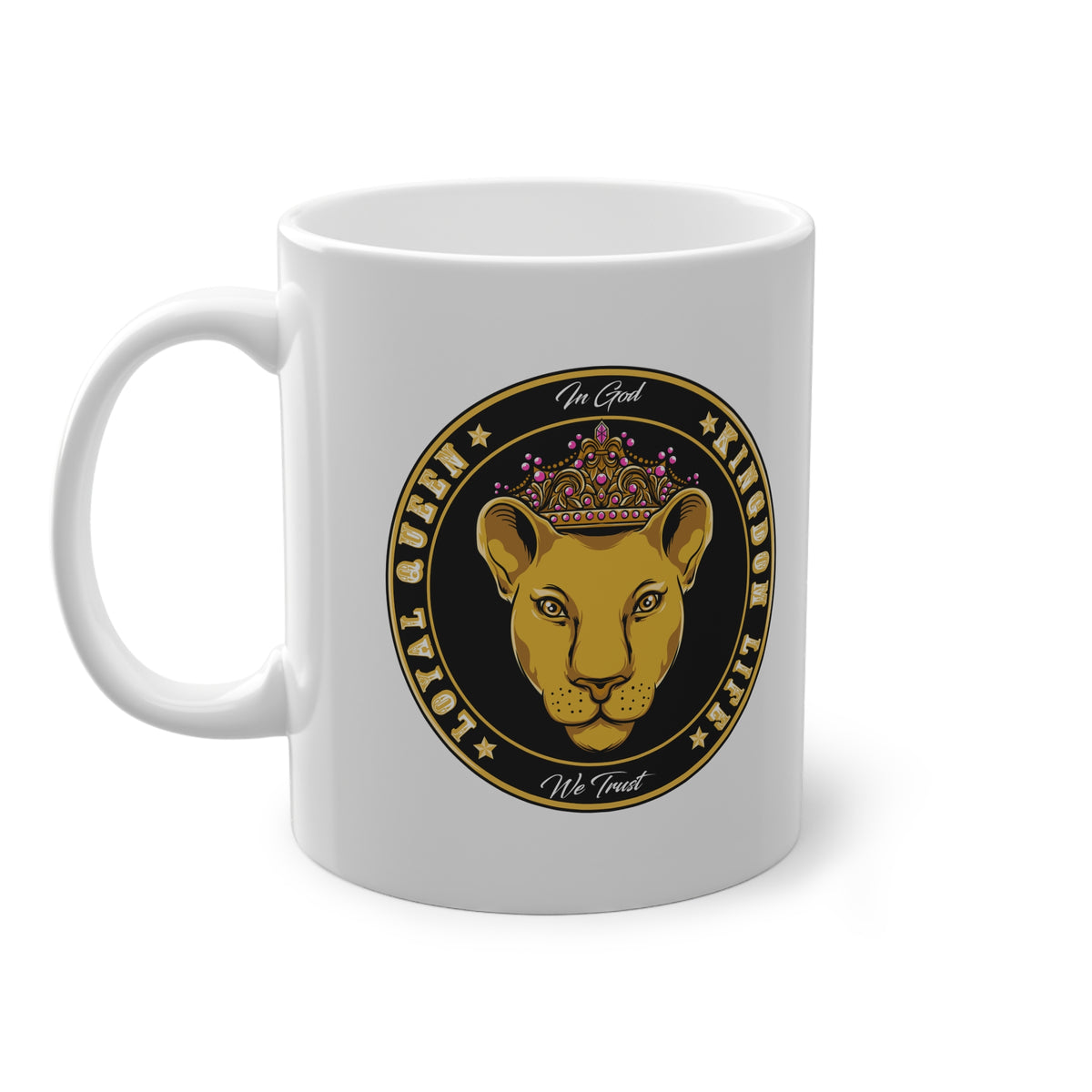Taza de cerámica blanca con la frase "LOYAL QUEEN" – Faithwear by The Original