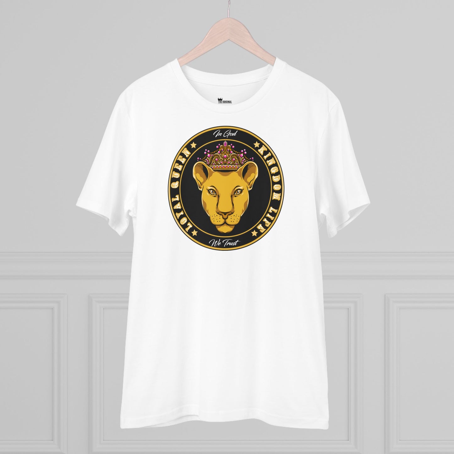 LOYAL QUEEN Organic T-shirt