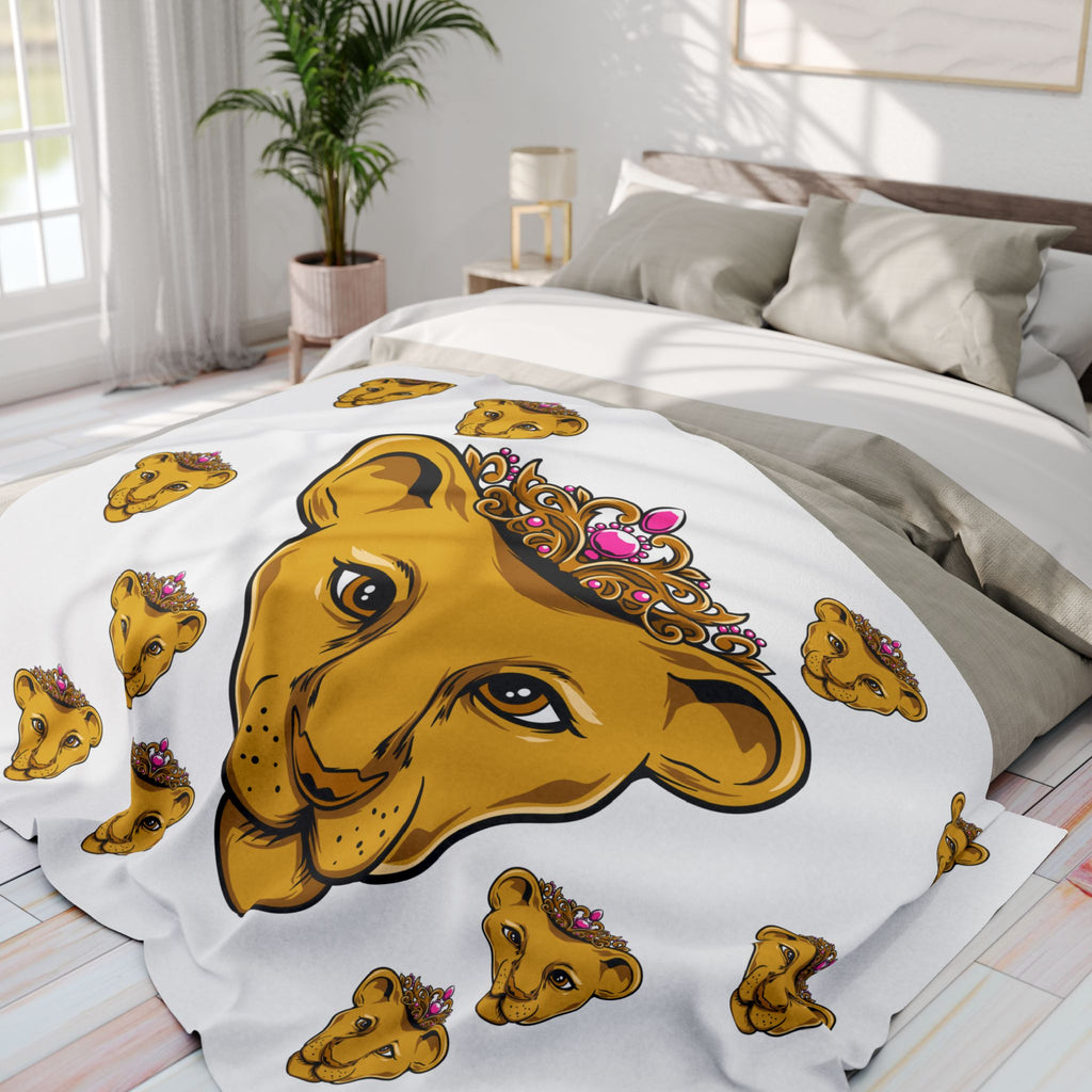 Elegant white fleece throw for newborns and toddlers – PRINCESS design