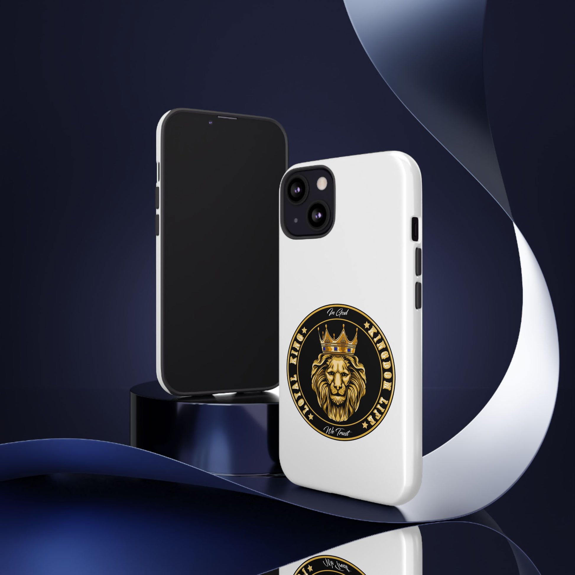 LOYAL KING case in white with crown and lion symbol – The Original Faithwear