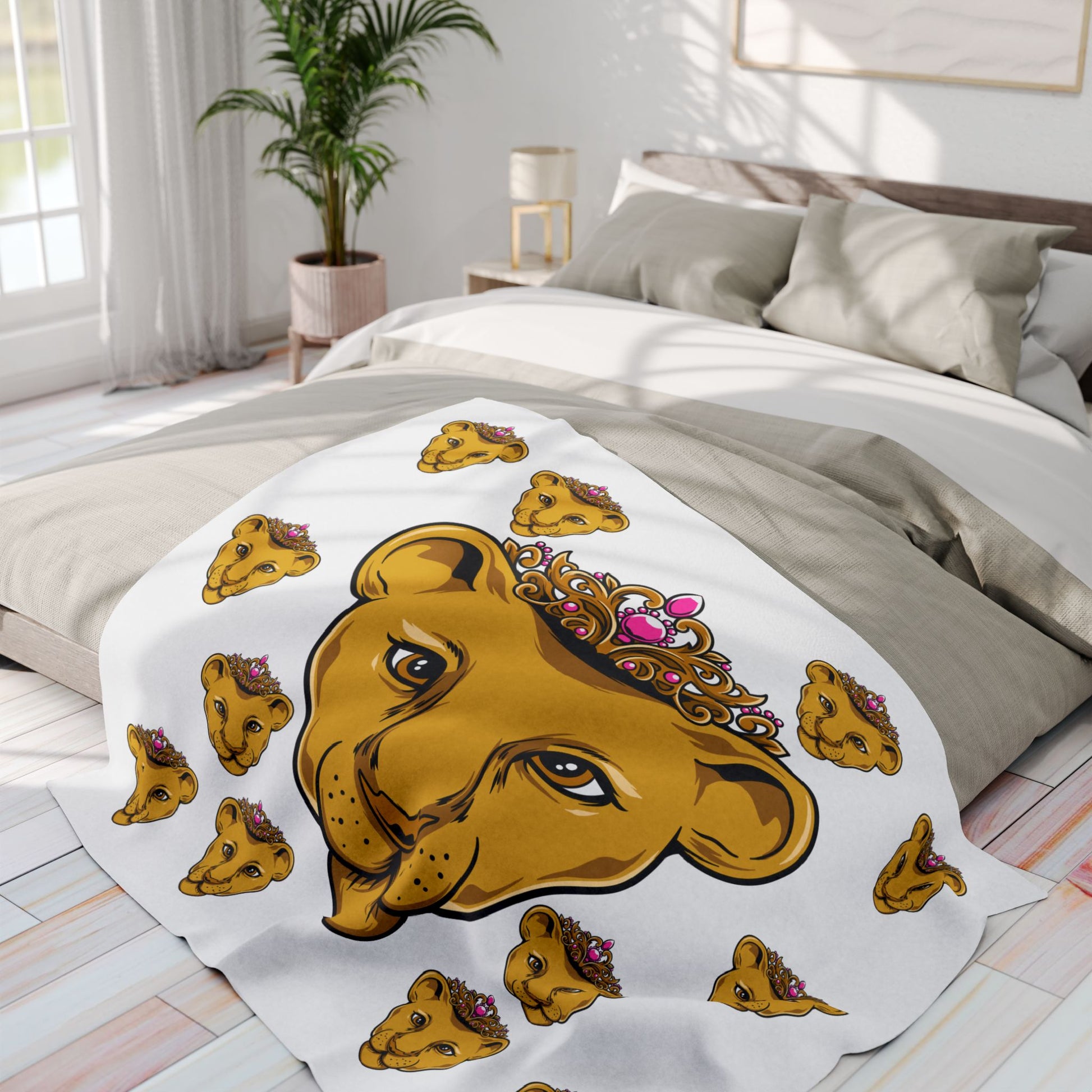 Elegant white fleece throw for newborns and toddlers – PRINCESS design from The Original